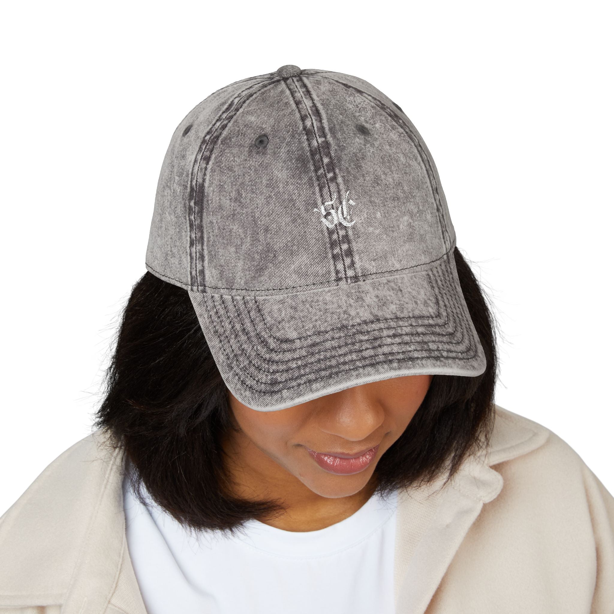 Vintage Embroidered Hat — *Signature*