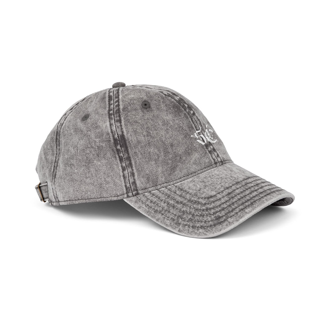 Vintage Embroidered Hat — *Signature*